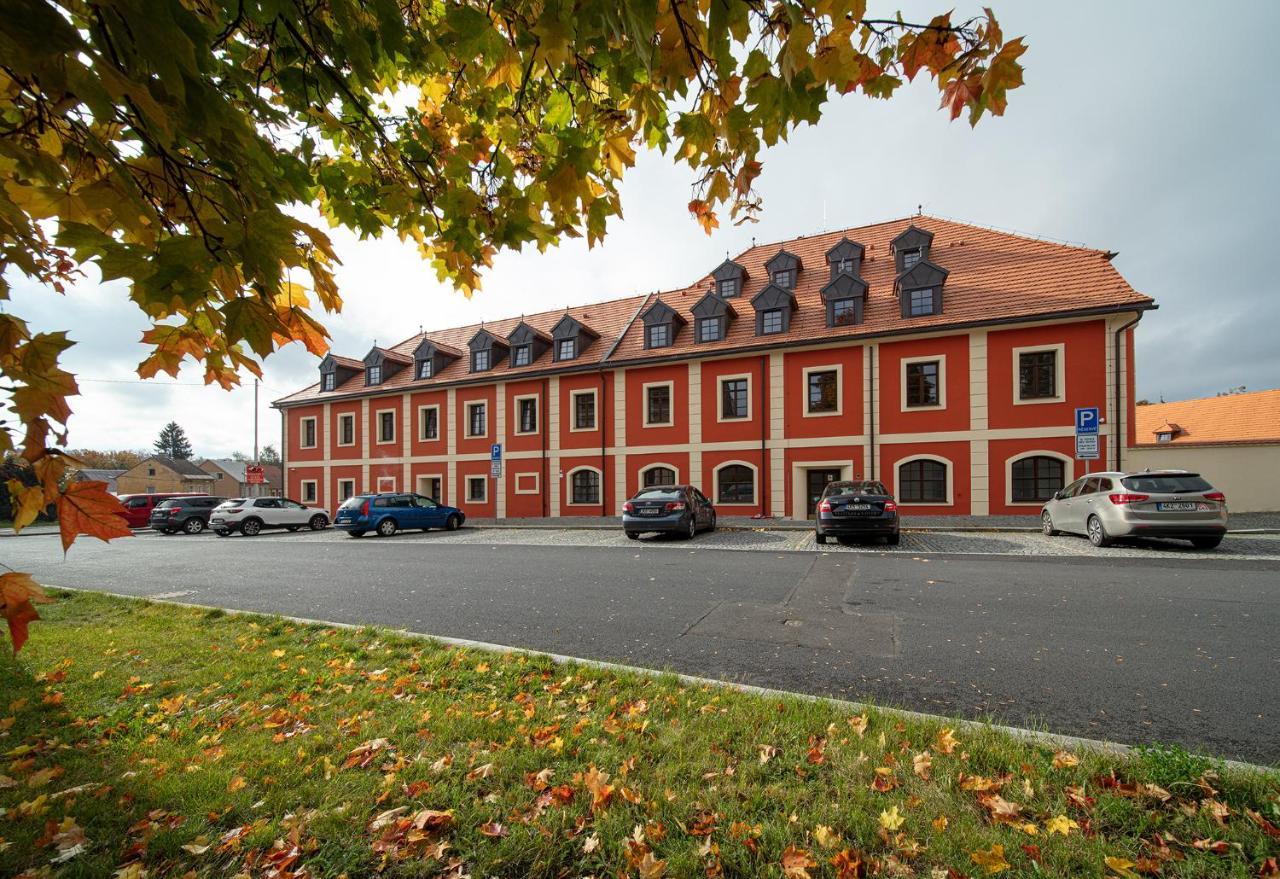 Apartmany Myslivna Ostrov  Exteriér fotografie